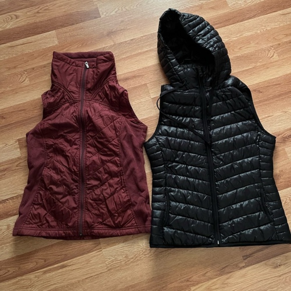 Bundle Of 2 Vests Xs - image 1